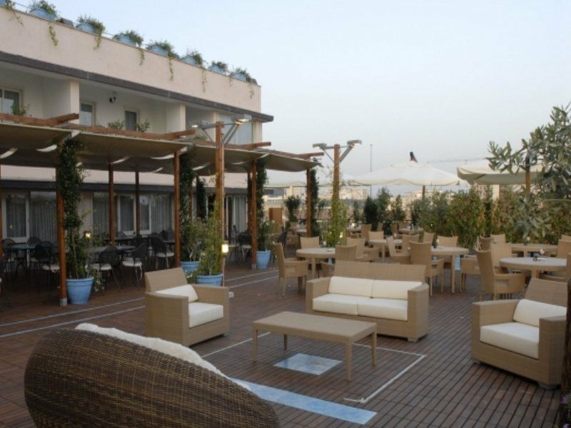 Mediterranea Hotel & Convention Center Salerno Exterior foto